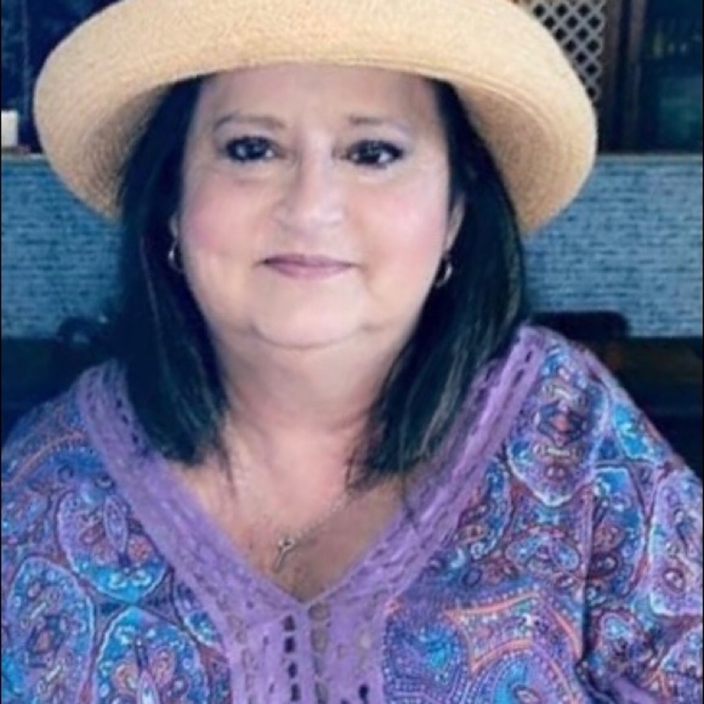 Meet your Posher, Selena